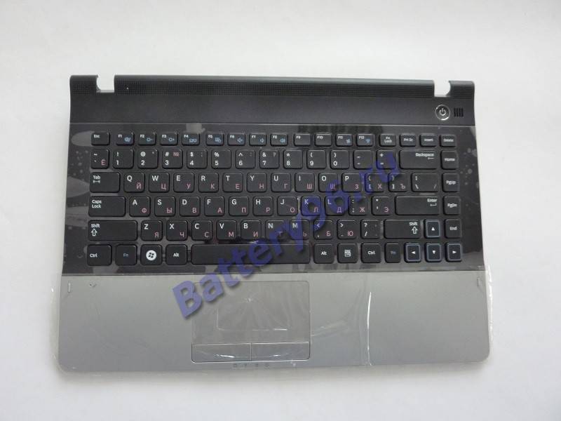 Верхняя панель ( топкейс ) с клавиатурой для ноутбука Samsung NP300E4A 104-195-116346-116346